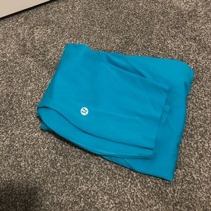 Size 6 cropped lulu lemon